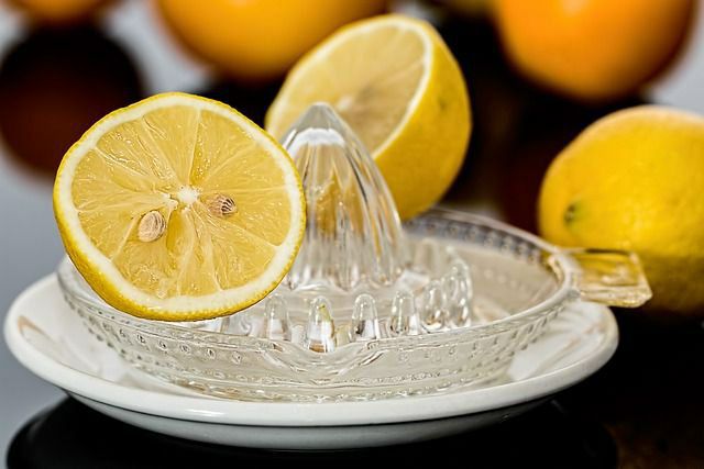 Вы сейчас просматриваете 8 полезных и целебных свойств лимона